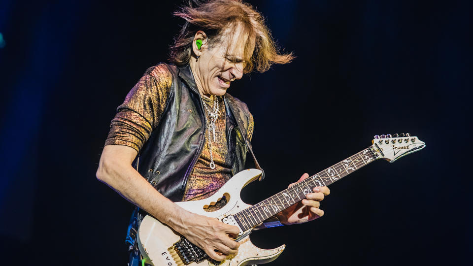 What is Steve Vai's Net Worth?